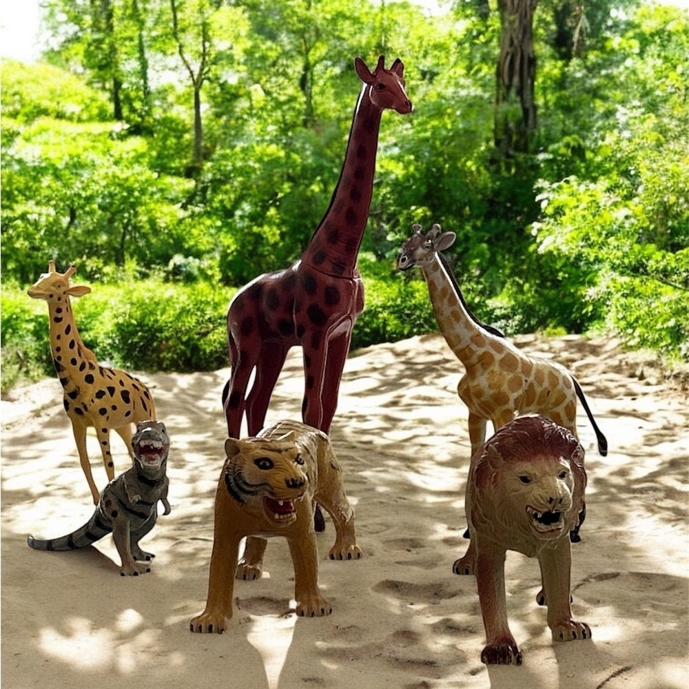 Wild Animal Figurine Set - Picture 2 of 3